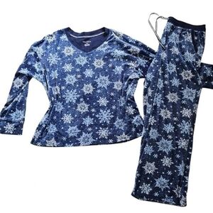 Nautica Blue Snowflake Pajama Set